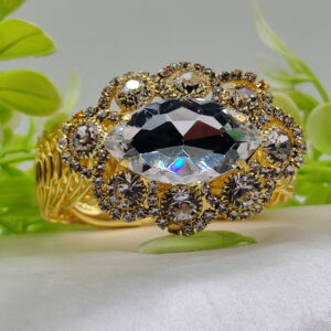 Imported Exquisite Oval Crystal Adjustable Bracelet – Imported Luxury Jewelry | Adjustable Bracelet – Best Quality Artificial Bracelet For Girls & Women | Bracelet For Every Occasion